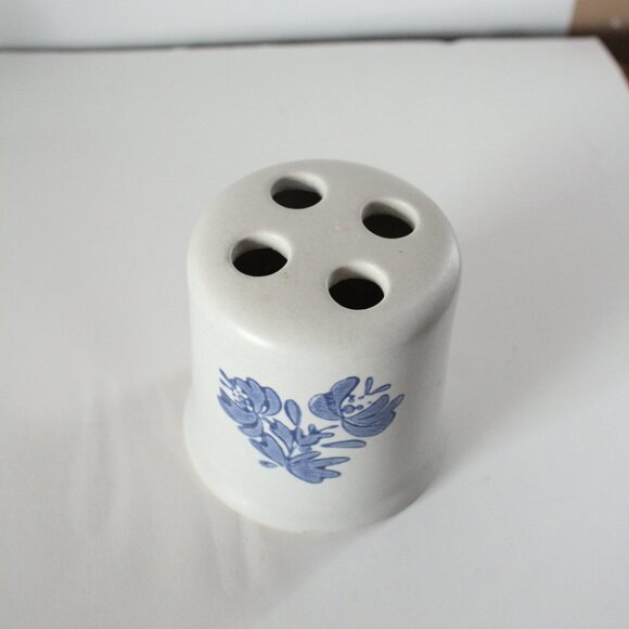 Pfaltzgraff Yorktowne Toothbrush Holder 3" 4 Hole - Picture 3 of 3
